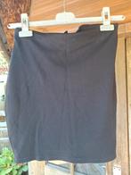 Zwart kort rokje, Zwart, Ophalen of Verzenden, Maat 36 (S), Gedragen