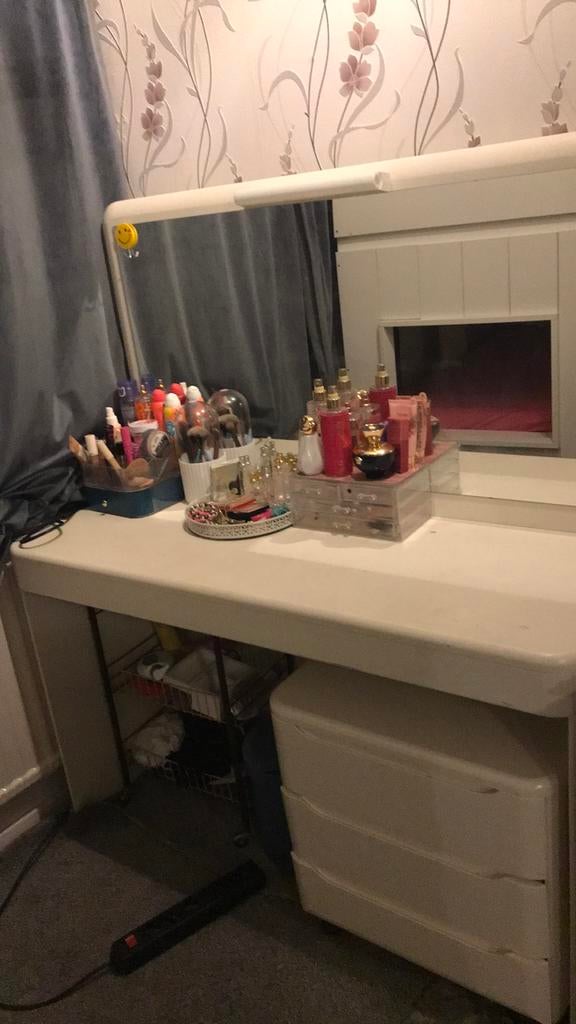 Leuke makeup tafel, Ophalen of Verzenden, Zo goed als nieuw