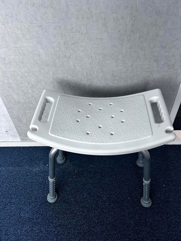 Douche kruk gratis, Diversen, Verpleegmiddelen, Ophalen, Zo goed als nieuw