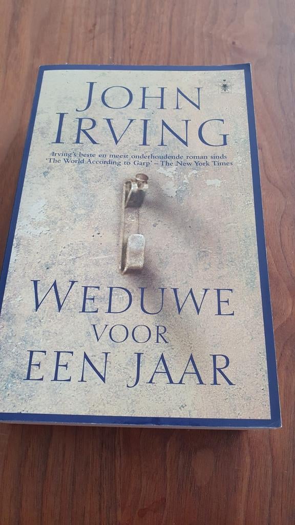 John Irving - Weduwe voor een jaar, Ophalen of Verzenden, Zo goed als nieuw, John Irving