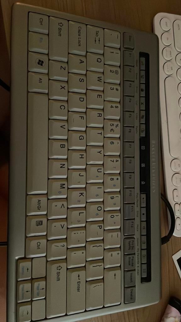 Toestenborden bakker & elkhuizen, Computers en Software, Toetsenborden, Ophalen of Verzenden, Zo goed als nieuw