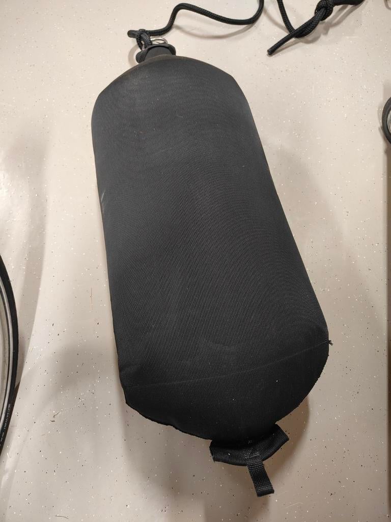 Boei opblaasbaar met hoes, Watersport en Boten, Duiken, Ophalen of Verzenden