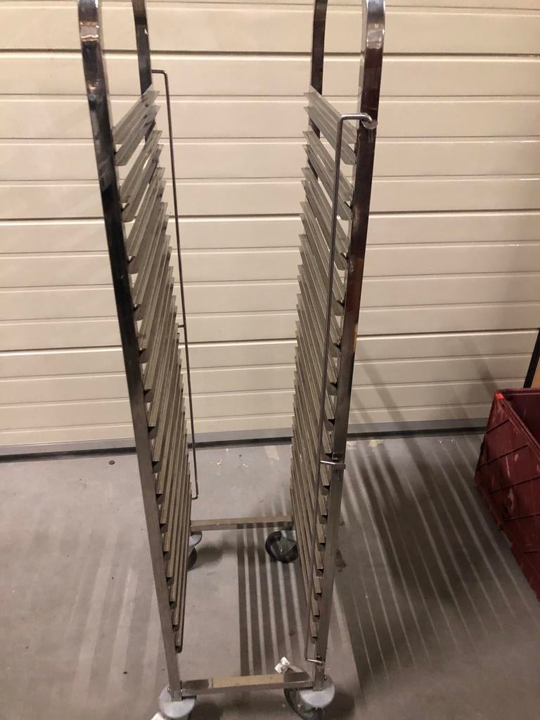 RVS serveerwagen met 20 lagen, Ophalen, Gebruikt