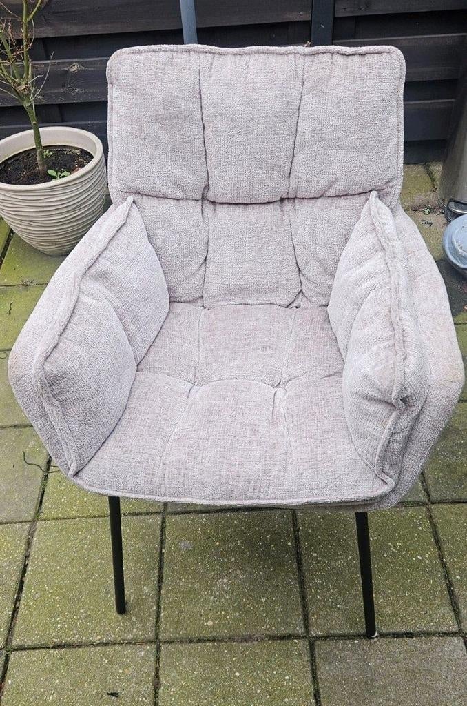 Comfortabele fauteuil met zachte bekleding, Ophalen, Minder dan 75 cm, Nieuw, 50 tot 75 cm