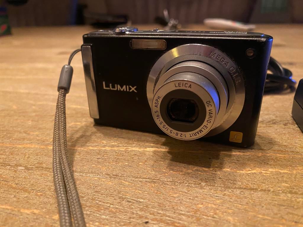 lumix Panasonic DMC FS3 met oplader, Ophalen of Verzenden, Gebruikt, Compact