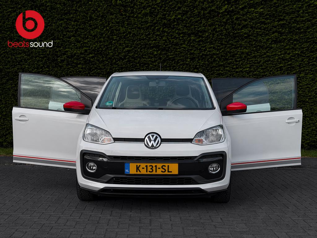 Volkswagen Up! 1.0 75PK BEATS AUDIO/ ZWART HEMEL/ WEINIG KM, Voorwielaandrijving, Up!, 4 stoelen, Wit