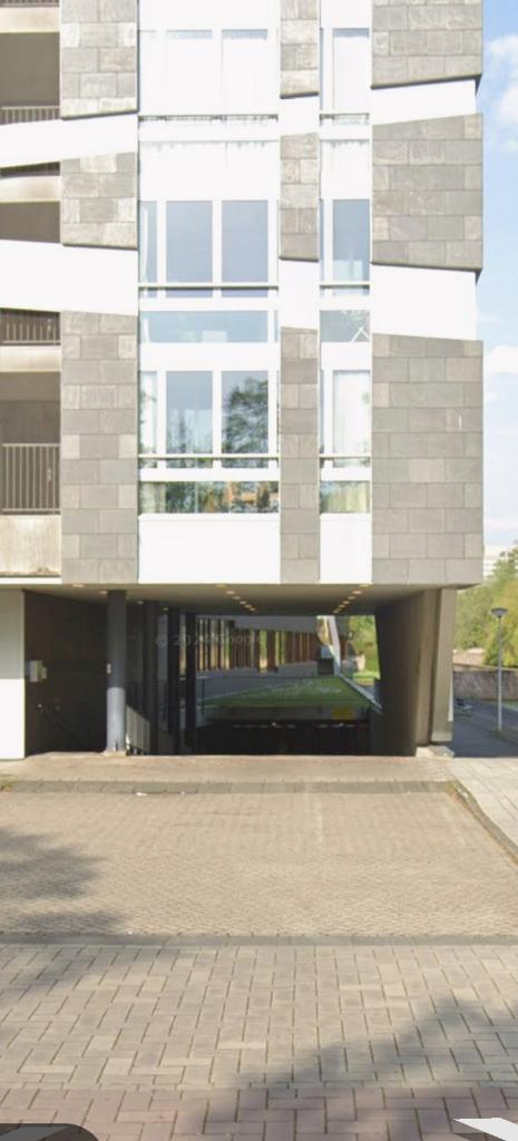 parkeerplaats te koop Amsterdam/zuidas, Huizen en Kamers, Garages en Parkeerplaatsen, Amsterdam