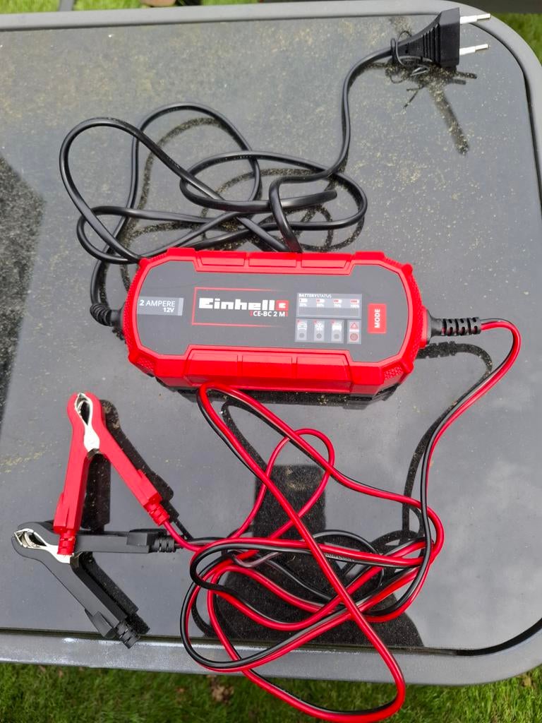 Acculader van Einhell voor vermogen en prestaties