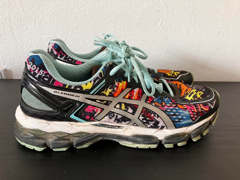 ASICS Gel-Kayano 22 "NYC Marathon" - mt 42,5, Sport en Fitness, Loopsport en Atletiek, Ophalen of Verzenden, Zo goed als nieuw