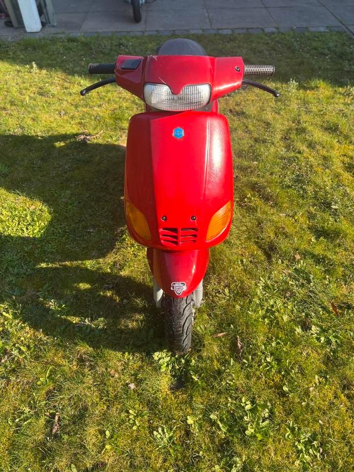 Piaggio Zip Type 2 Duitse papieren, Fietsen en Brommers, Scooters | Piaggio, Gebruikt, Zip, Benzine, Ophalen