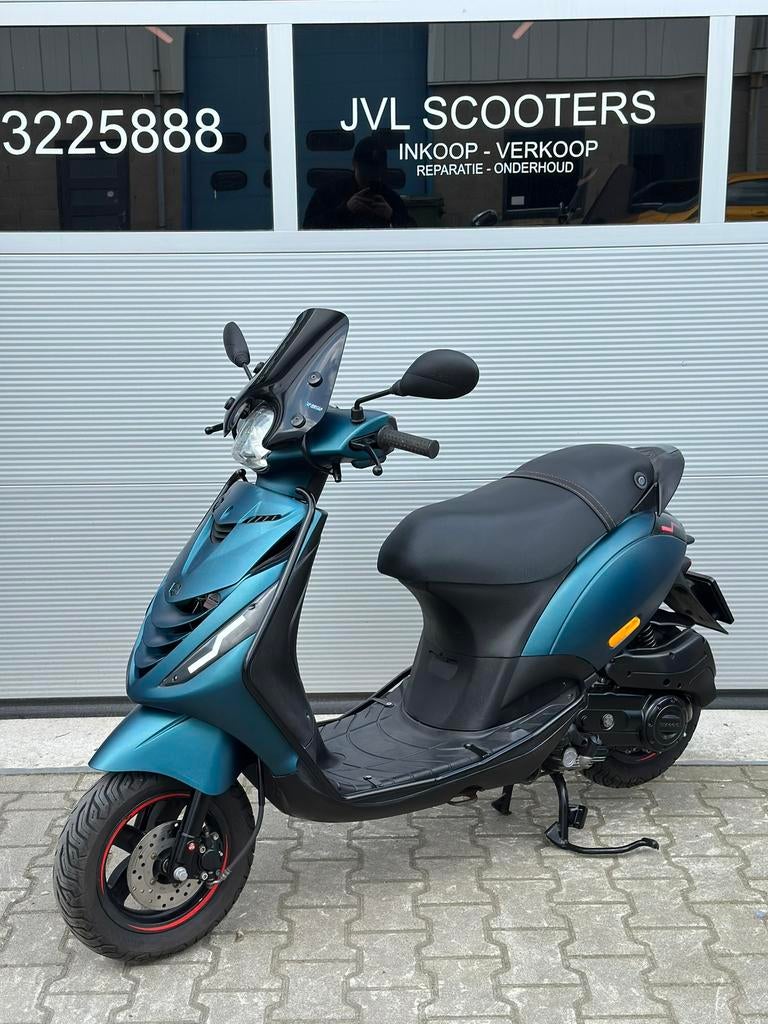 Piaggio Zip 50cc 3v 4t Brom 2020, Ophalen, Maximaal 45 km/u, L, Zo goed als nieuw
