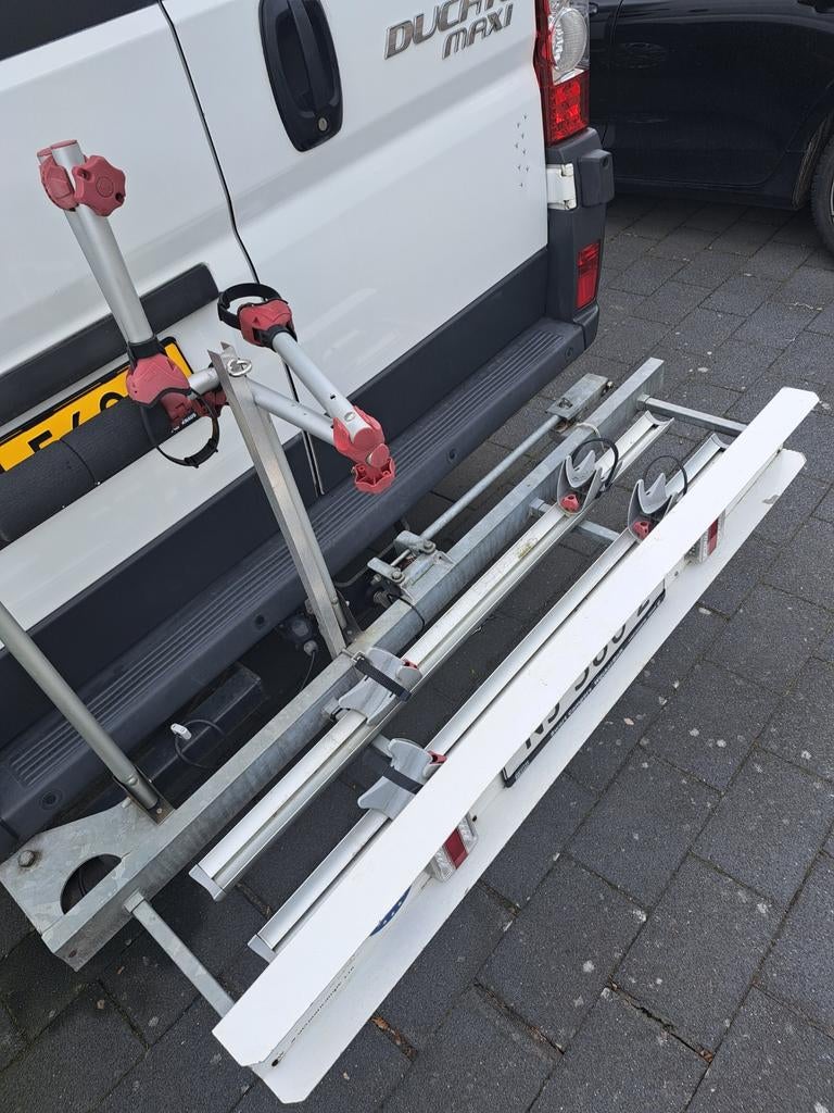 Zware fietsendrager voor op chassis., Caravans en Kamperen, Camper-accessoires, Ophalen