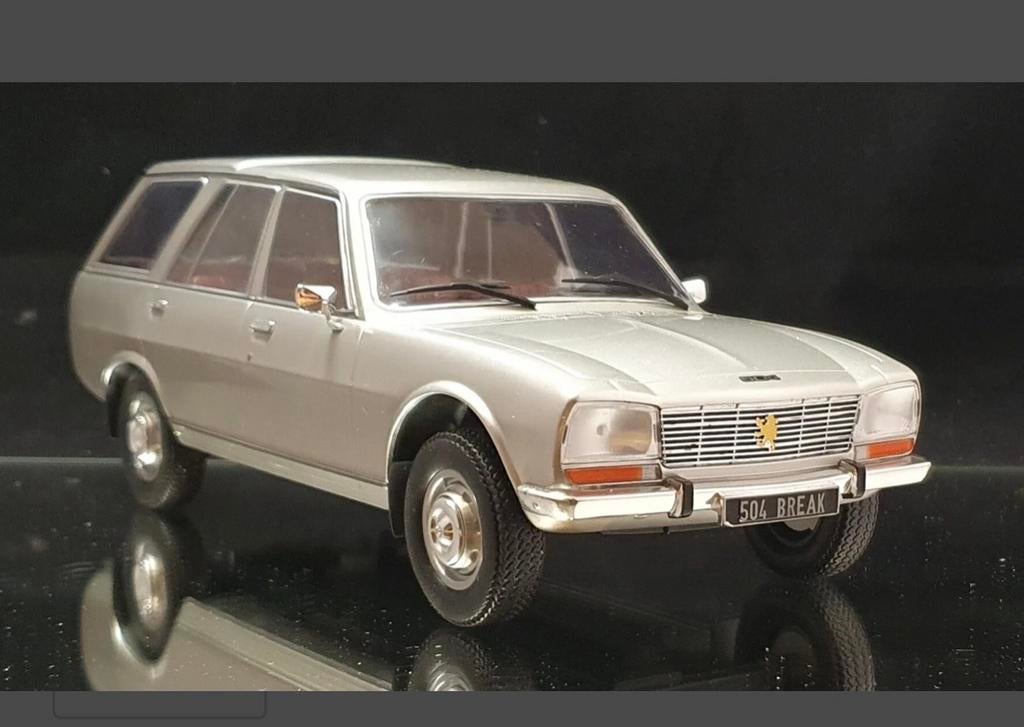 Peugeot 504 GR Break MCG 1:18, Hobby en Vrije tijd, Modelauto's | 1:18, Ophalen of Verzenden, Zo goed als nieuw, Auto, Overige merken