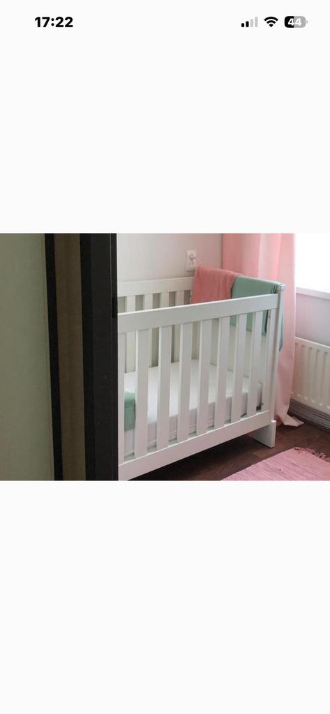 Kinderledikant, Ophalen, Zo goed als nieuw, Minder dan 140 cm, Matras