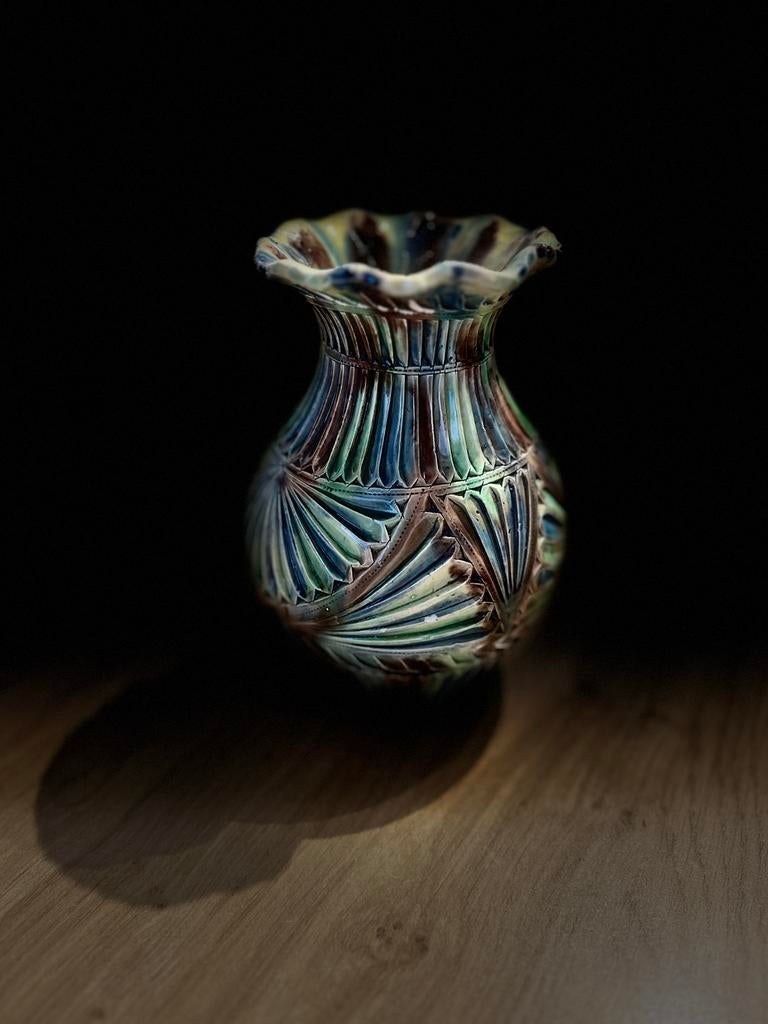 Antieke Art Nouveau Vaas - Uniek Keramiek met Reliëf, Antiek en Kunst, Ophalen of Verzenden