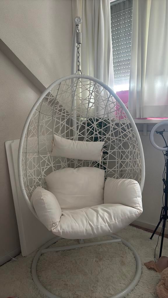Witte ei Hangstoel, Huis en Inrichting, Stoelen, Ophalen, Zo goed als nieuw, Wit, Eén