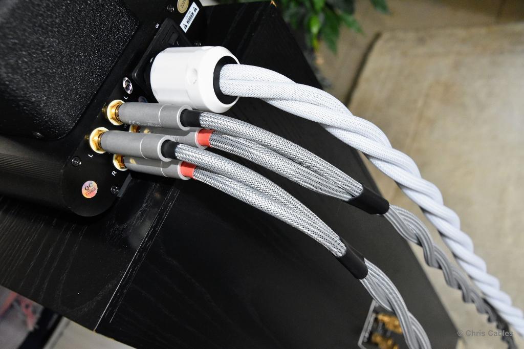 'World of Twist' audiophile RCA interlink van  Chris Cables, Verzenden, Nieuw, 3451HB/44, 2 tot 5 meter