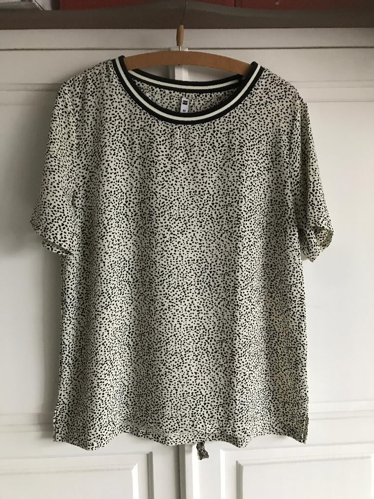 t-shirt met stippen (Hema), Maat 38/40 (M), Beige, Ophalen of Verzenden, Zo goed als nieuw