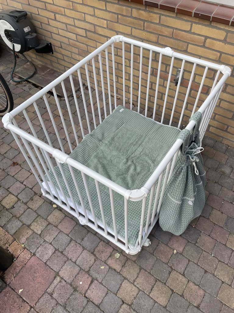 Vierkante box - Inklapbaar, Kinderen en Baby's, Boxen, Ophalen, Gebruikt, Vierkant, In hoogte verstelbaar