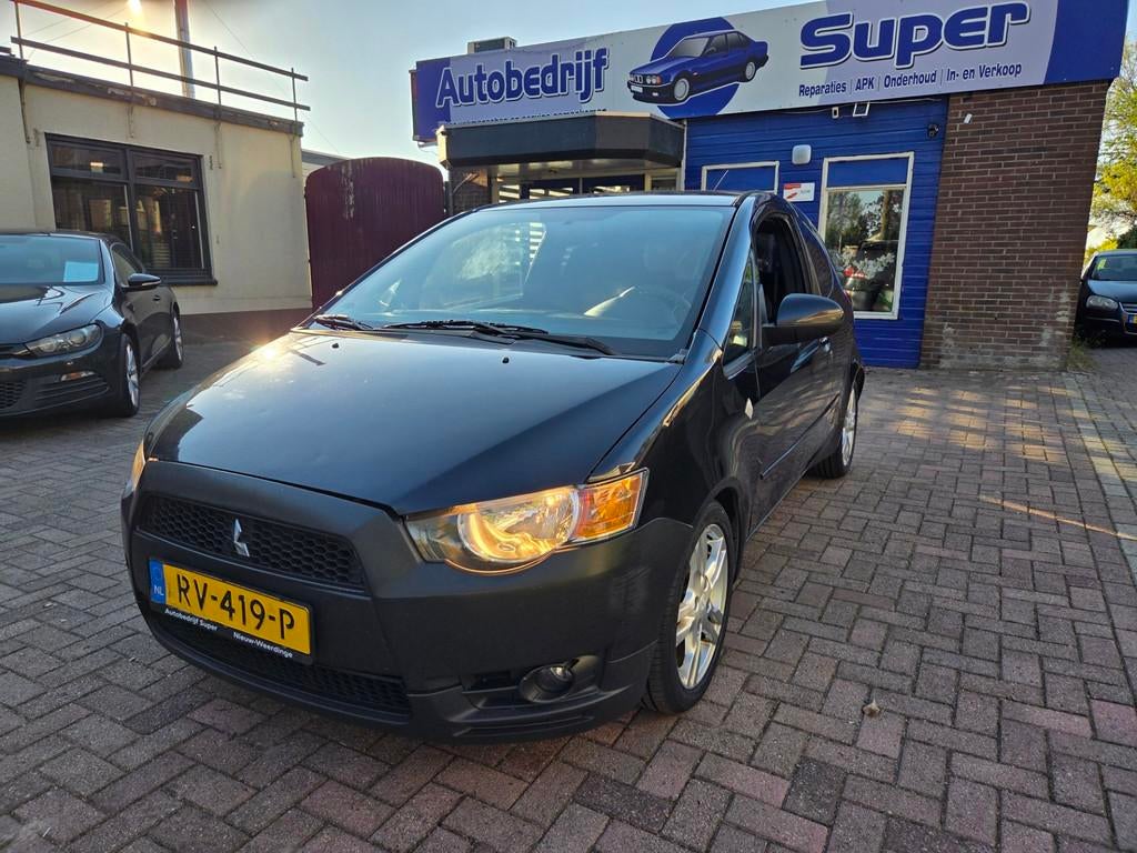 Mitsubishi Colt 1.3 Invite, Voorwielaandrijving, Stof, Gebruikt, Bedrijf