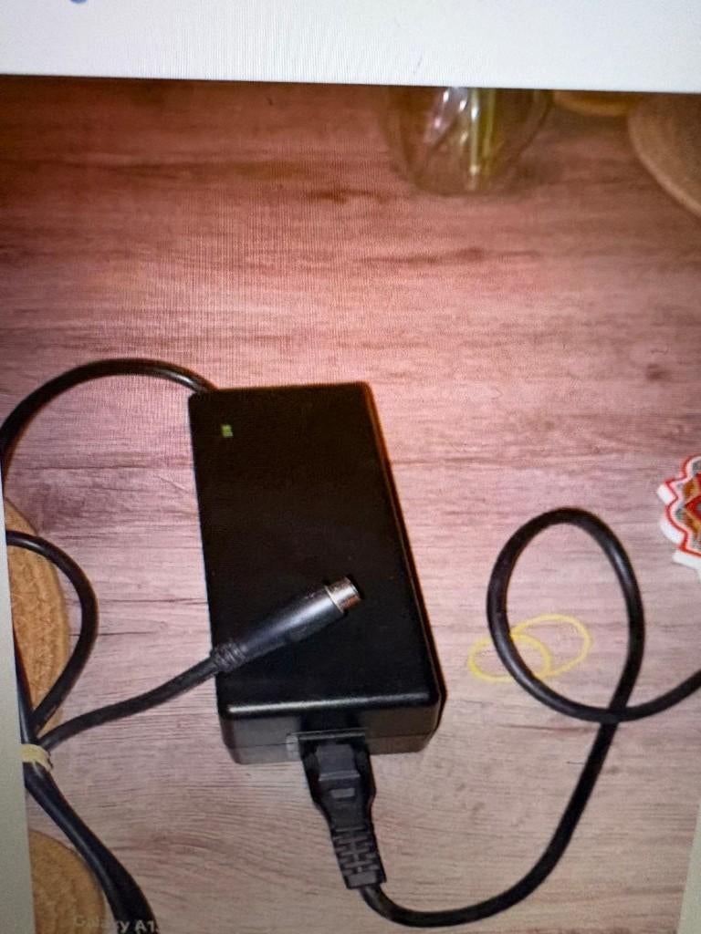 FIETS CHARGE, OPLADER., Ophalen, Zo goed als nieuw