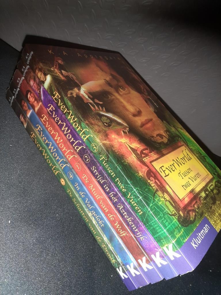 EverWorld boekenreeks K.A. Applegate (5 boeken), Boeken, Ophalen of Verzenden, Gelezen