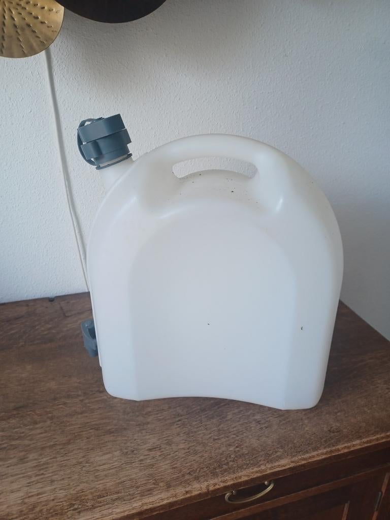 Jerrycan, 15 Liter., Caravans en Kamperen, Ophalen, Zo goed als nieuw