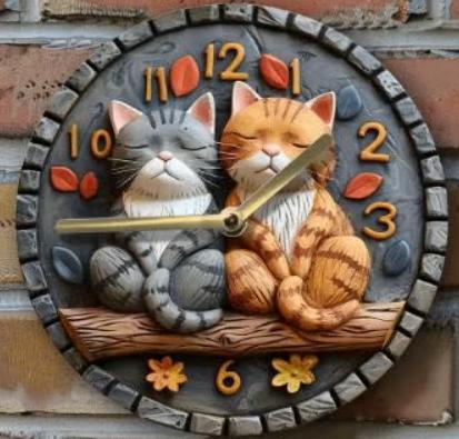 Vintage ronde wandklok van metaal - Slapende Katten (20cm), Huis en Inrichting, Woonaccessoires | Klokken, Ophalen of Verzenden