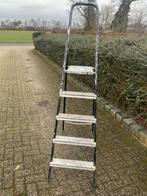 Stevige trap 5 treden, Ophalen, Zo goed als nieuw, Minder dan 2 meter