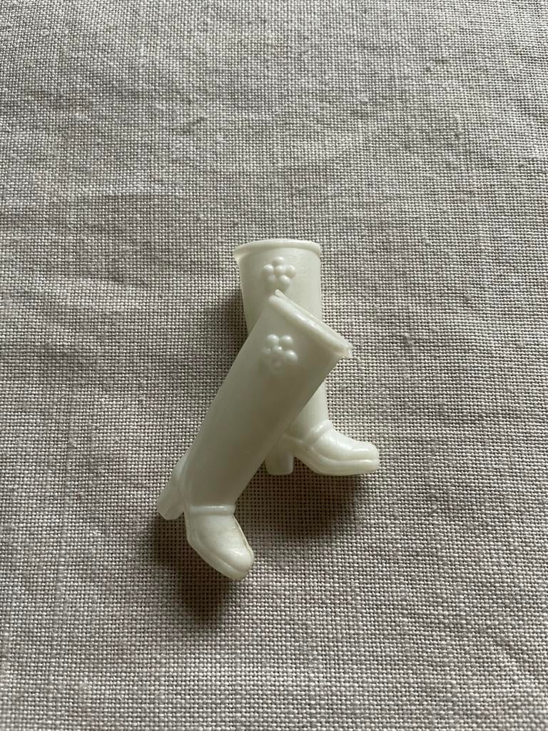 Vintage witte Mary Quant Daisy laarzen Barbie 1960s / 1970s, Verzamelen, Poppen, Ophalen of Verzenden, Gebruikt, Accessoires