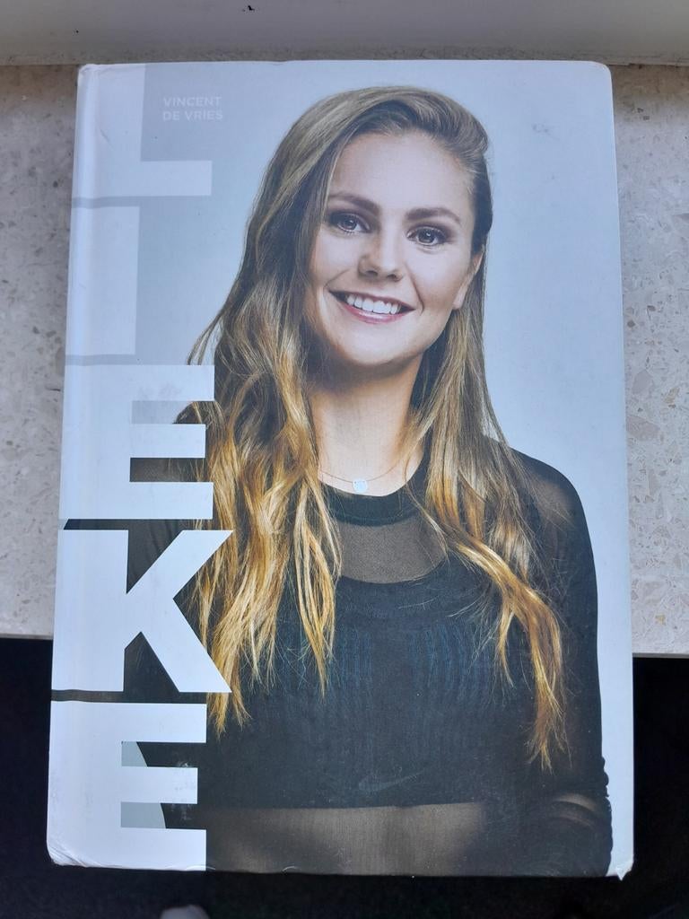 Boek Lieke Martens, Ophalen