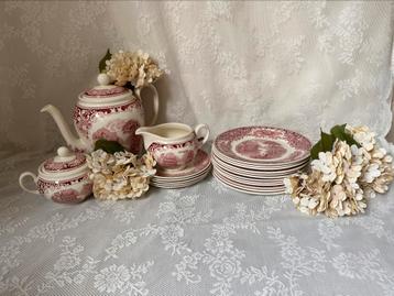 Servies Castillo beschikbaar voor biedingen