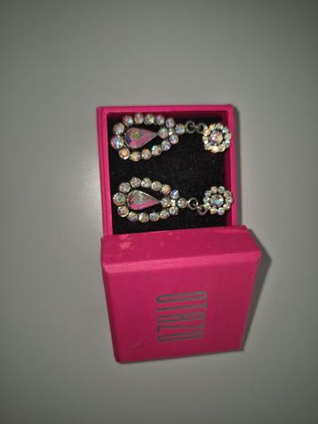 Otazu Oorbellen Swarovski Kristallen Roze beschikbaar voor biedingen