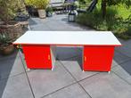 Kinderbureautje ikea rood/wit, Kinderen en Baby's, Kinderkamer | Tafels en Stoelen, Ophalen, Gebruikt, Tafel(s)