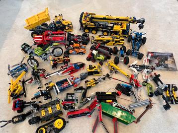 Lego Technic heel veel technisch lego beschikbaar voor biedingen