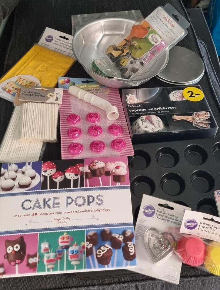 Bakspullen, Hobby en Vrije tijd, Taarten en Cupcakes maken, Zo goed als nieuw, Bakvorm, Taarten, Ophalen of Verzenden