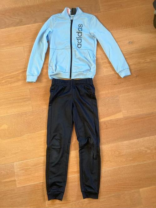 Adidas trainingspak maat 140, Kinderen en Baby's, Kinderkleding | Maat 140, Gebruikt, Meisje, Sport- of Zwemkleding, Ophalen of Verzenden