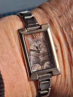 Super apart horloge (moet batterijtje in) 5,00 euro, Ophalen of Verzenden, Gebruikt, Overige kleuren, Overige materialen