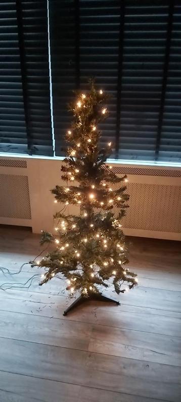 kerstboom 150cm beschikbaar voor biedingen