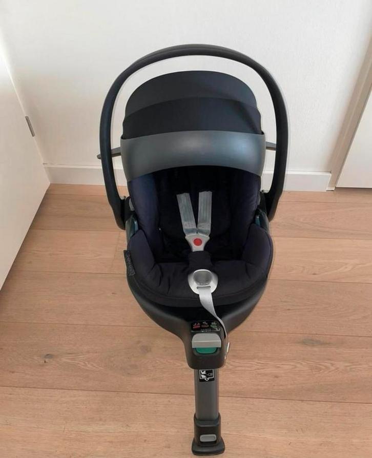 Cybex Cloud Z i-Size + Base - Deep Black, Kinderen en Baby's, Autostoeltjes, Zo goed als nieuw, Overige merken, 0 t/m 13 kg, Isofix