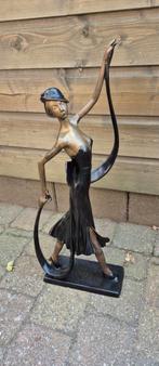 Charmante dansende dame, Antiek en Kunst, Ophalen of Verzenden