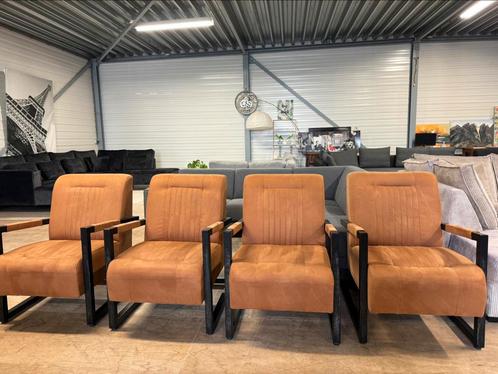 4 fauteuils / eetstoelen  Cognac, Huis en Inrichting, Fauteuils, Zo goed als nieuw, 50 tot 75 cm, Ophalen of Verzenden