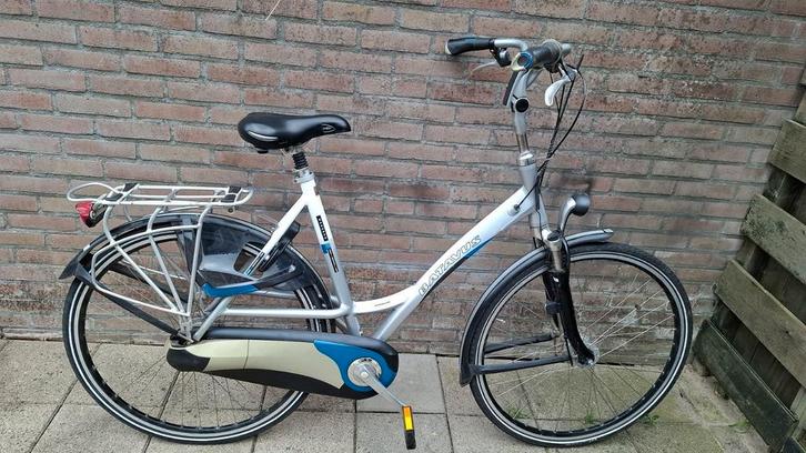 Mooie batavus, Fietsen en Brommers, Fietsen | Dames | Damesfietsen, Zo goed als nieuw, Batavus, Versnellingen, 53 tot 56 cm, Ophalen