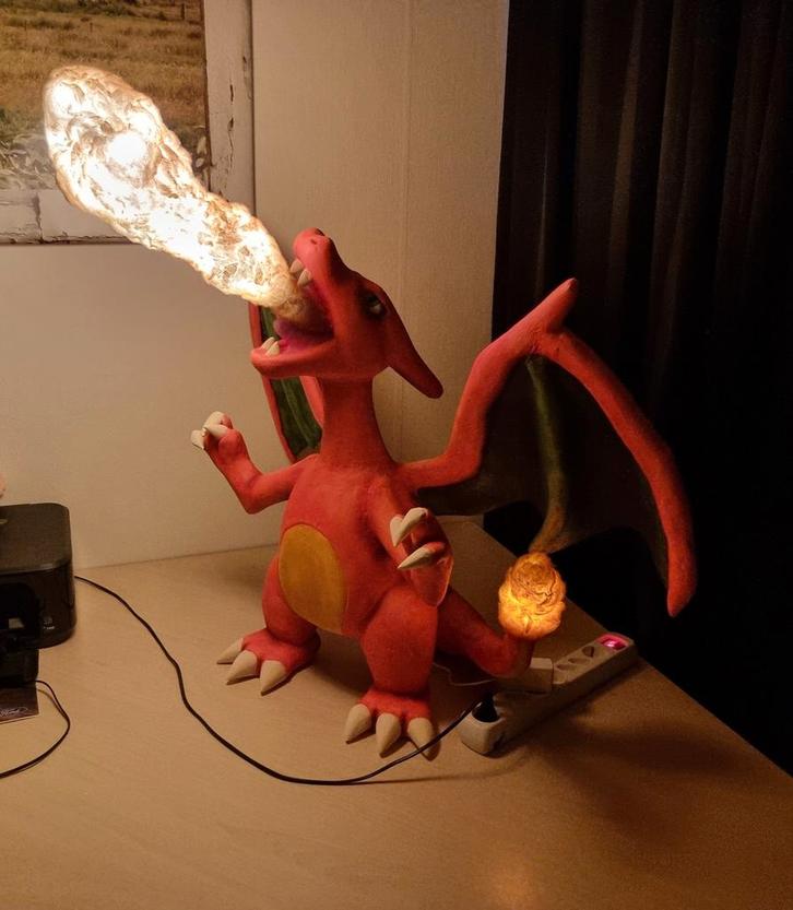 Ruilen tegen zeer grote flippo verzameling! Figuur Charizard, Verzamelen, Flippo's, Verzameling, Met verzamelmap(pen), Ophalen