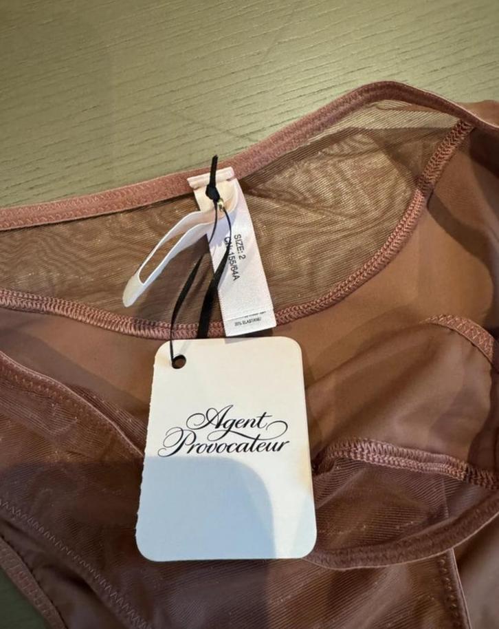 Agent Provocateur Slip - Maat 2 (S) - Nieuw, Kleding | Dames, Ondergoed en Lingerie, Slip, Bruin, Ophalen of Verzenden
