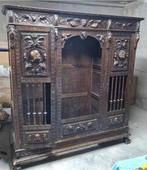 Diverse antieke Spaanse meubelen, Ophalen