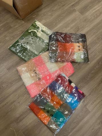Rest partij dames sjaal 250 cm 25 stuks mix  beschikbaar voor biedingen