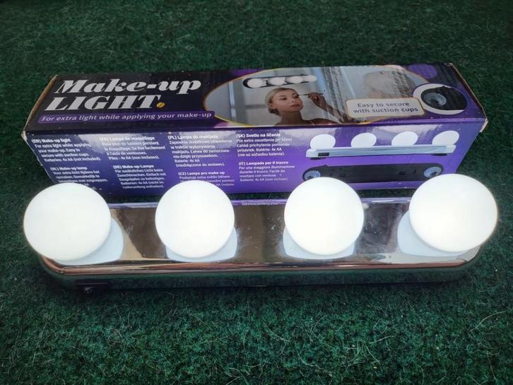Zo goed als nieuwe make-up lamp met 4 bollen, Sieraden, Tassen en Uiterlijk, Overige Accessoires, Zo goed als nieuw, Ophalen of Verzenden
