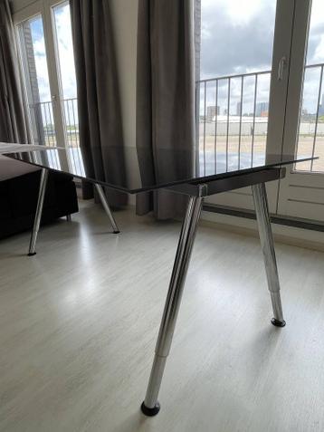IKEA Galant glazen bureau – Zwart glas & metalen poten – 160 - afbeelding 2
