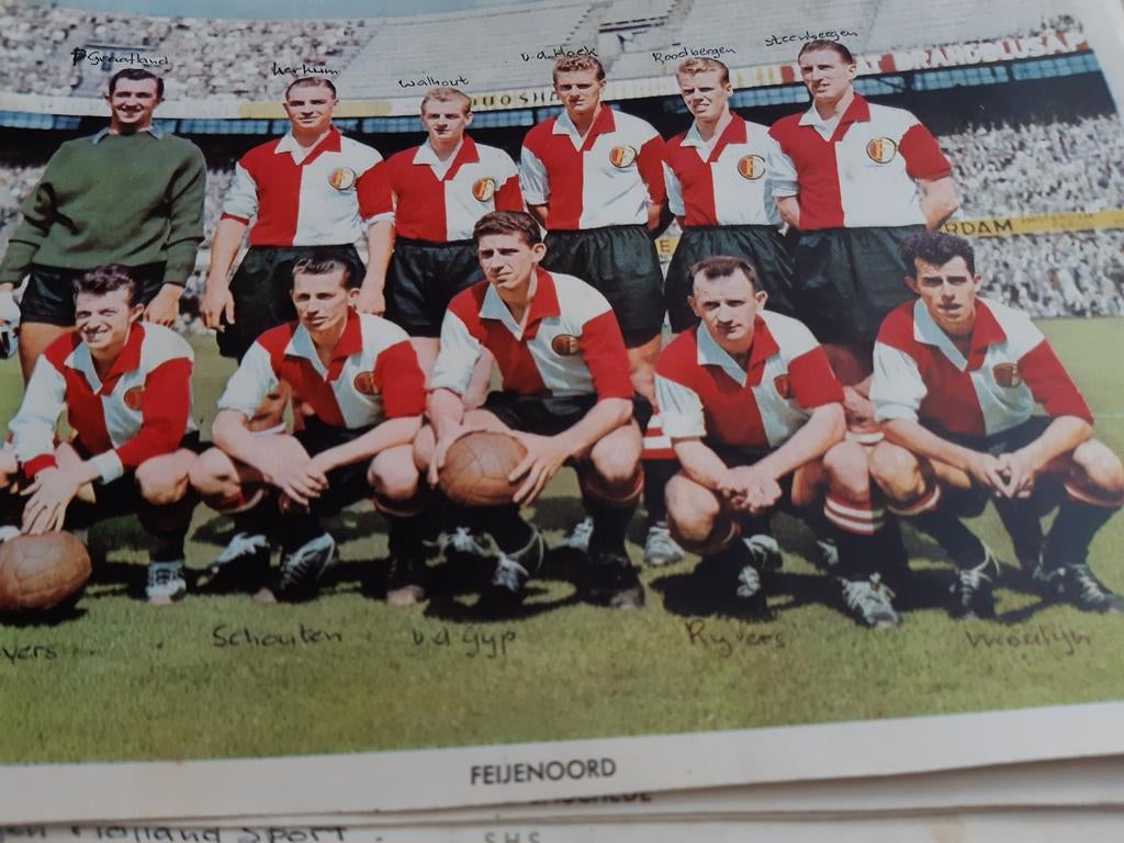 Feyenoord Elftal Foto 1958/1959, Verzenden
